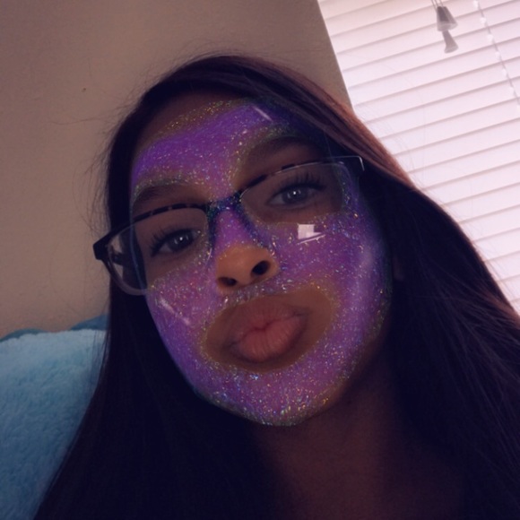 Meet your Posher, Sydnee - Picture 1 of 1